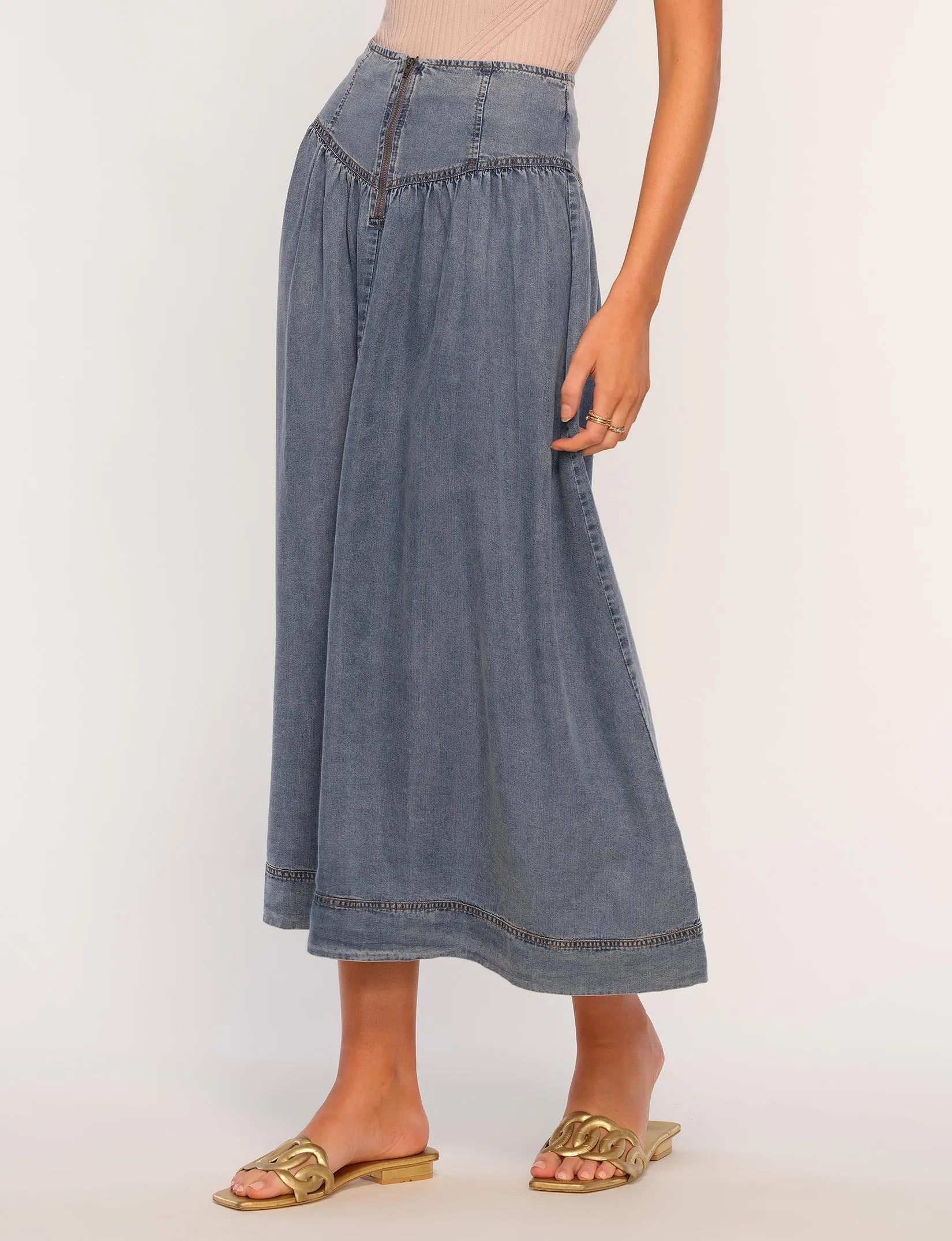 Amela Skirt